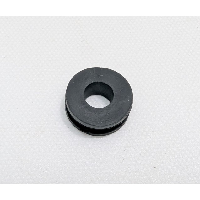 RUBBER GROMMET - SIDE COVER