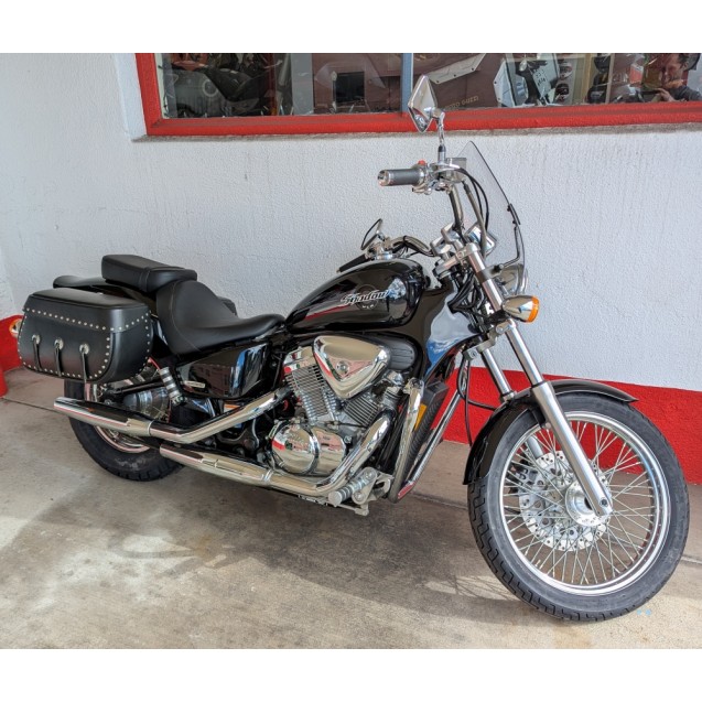 HONDA SHADOW 600 - 2004